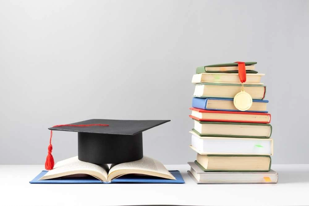 Felix Scholarship - Comprehensive Guide in 2025 for Students