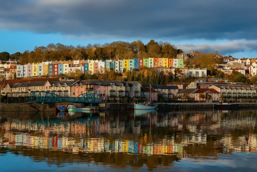 Bristol Harbour - Uninist